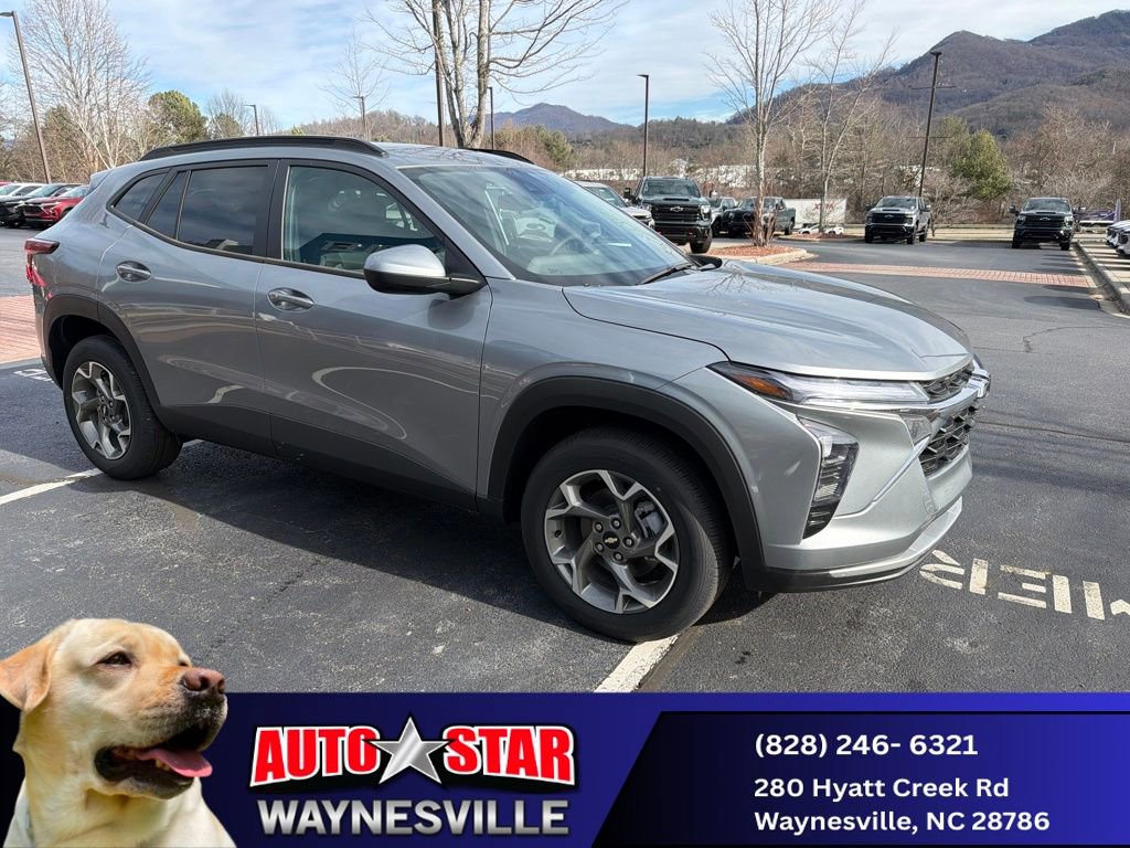 New 2025 Chevrolet Trax LT w/ LT Convenience Package image 1