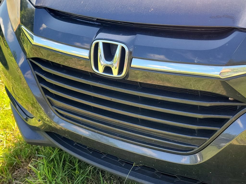 Used 2017 Honda HR-V LX image 3