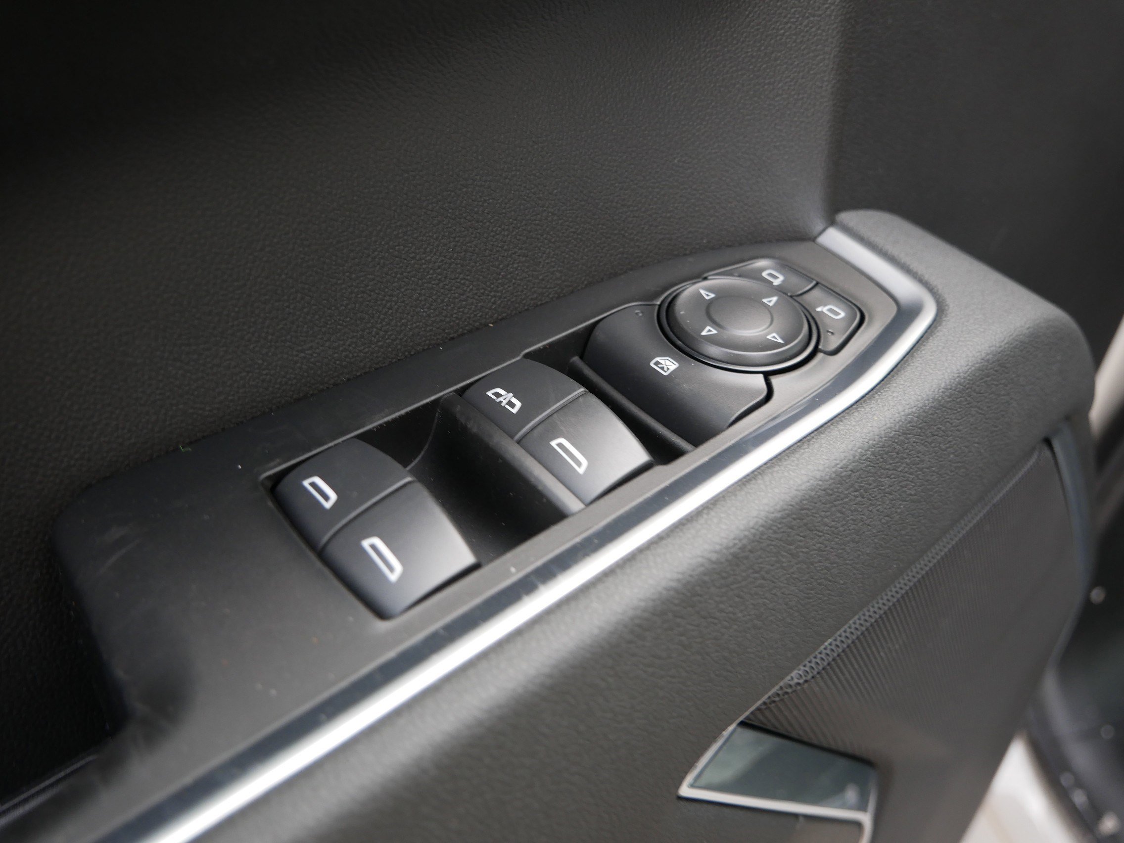 New 2026 GMC Sierra 1500 SLE w/ X31 Off-Road Package image 16