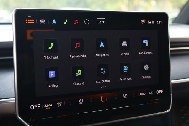 New 2025 Volkswagen ID. Buzz Pro S image 14