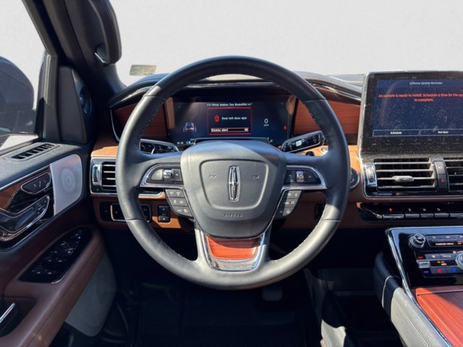 Used 2023 Lincoln Navigator L Reserve image 15