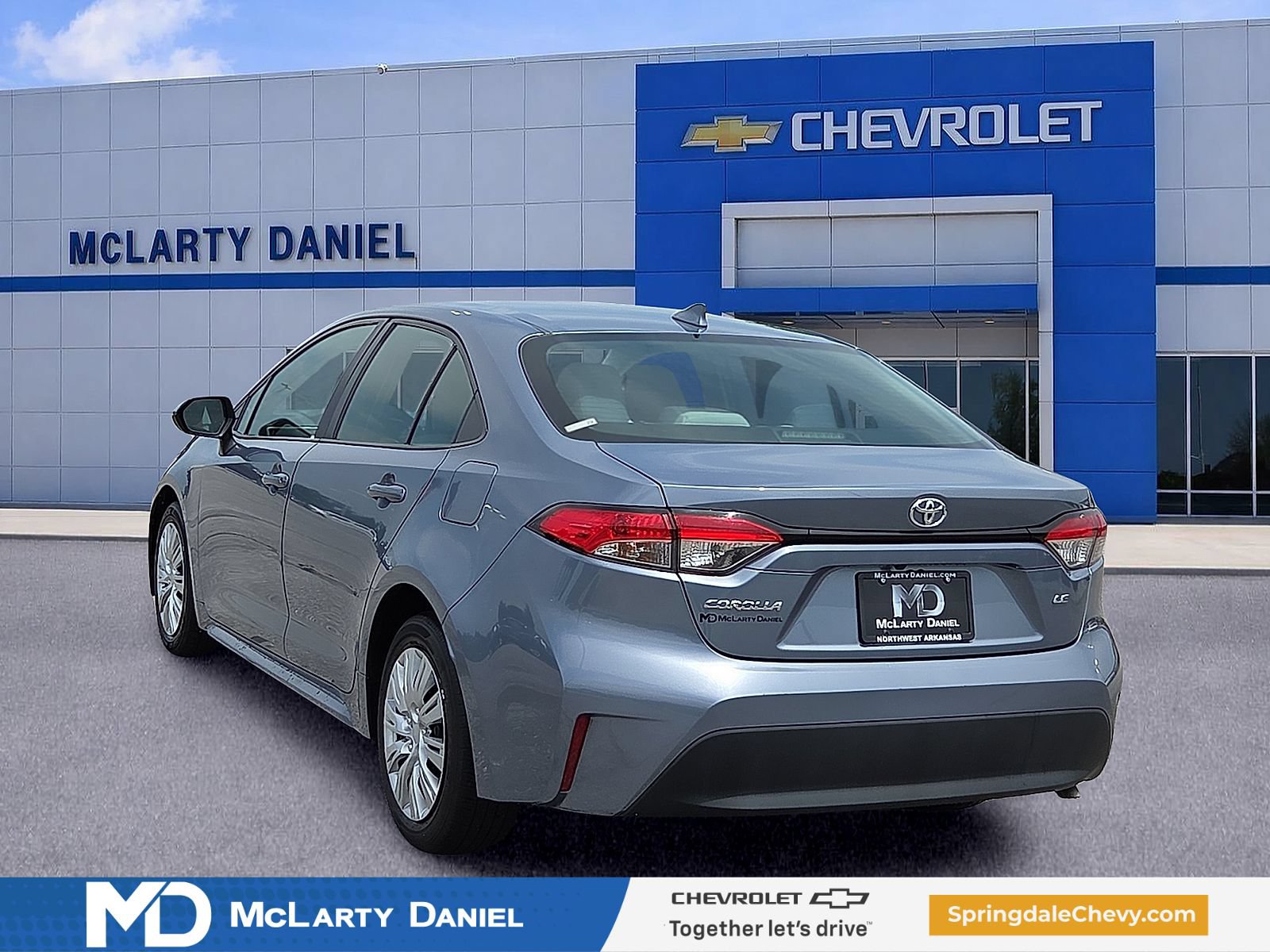 Used 2024 Toyota Corolla LE FWD image 4