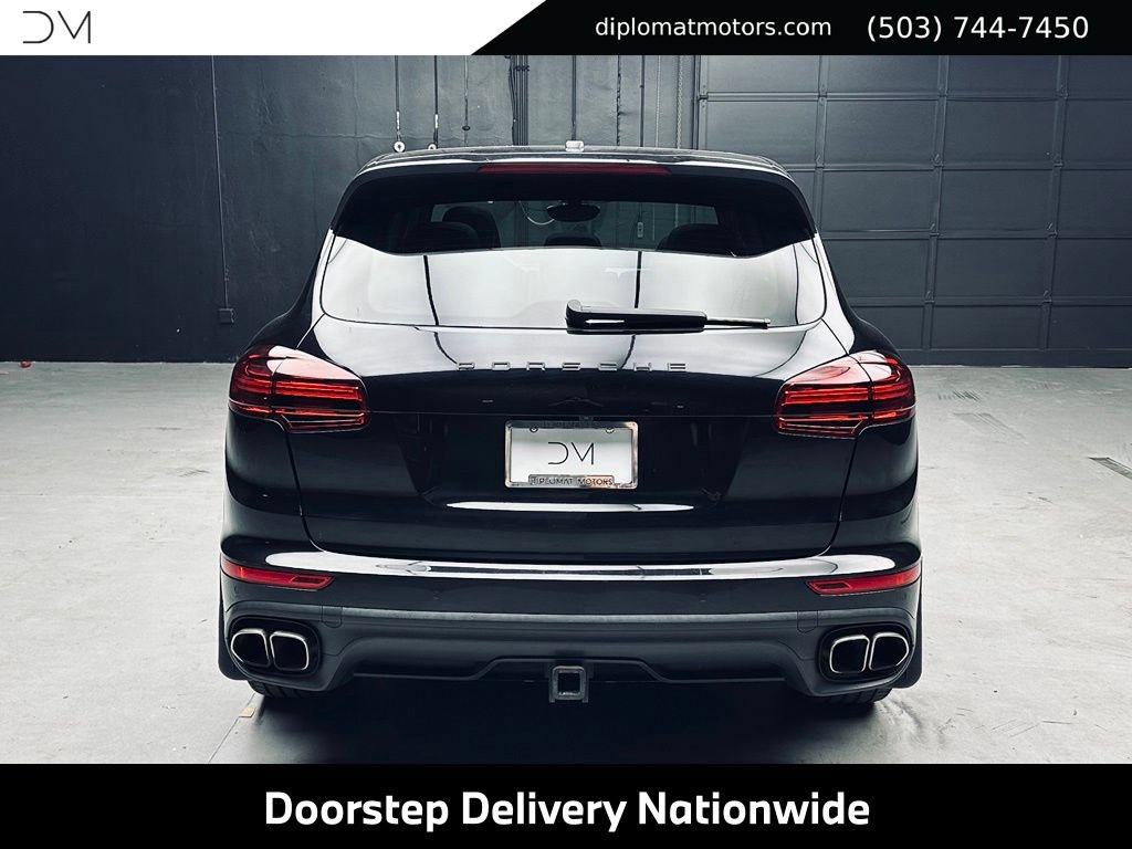 Used 2015 Porsche Cayenne Turbo AWD/4WD image 6