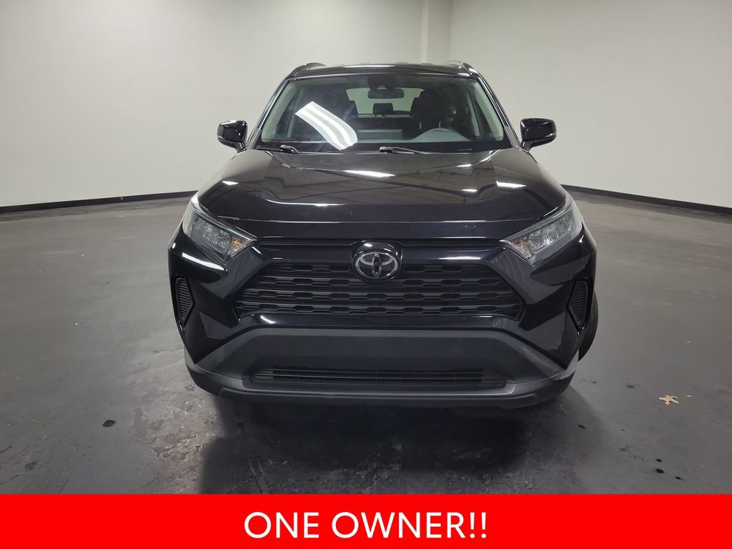 Used 2020 Toyota RAV4 LE image 3