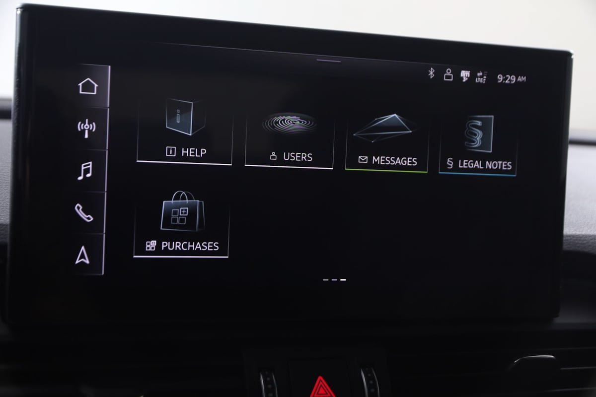 Used 2022 Audi Q5 2.0T Premium w/ Convenience Package AWD/4WD image 31