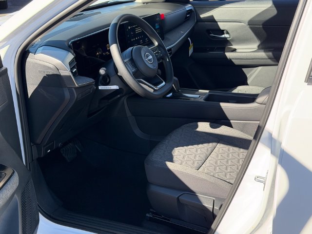 New 2026 Nissan Kicks SV AWD/4WD image 11