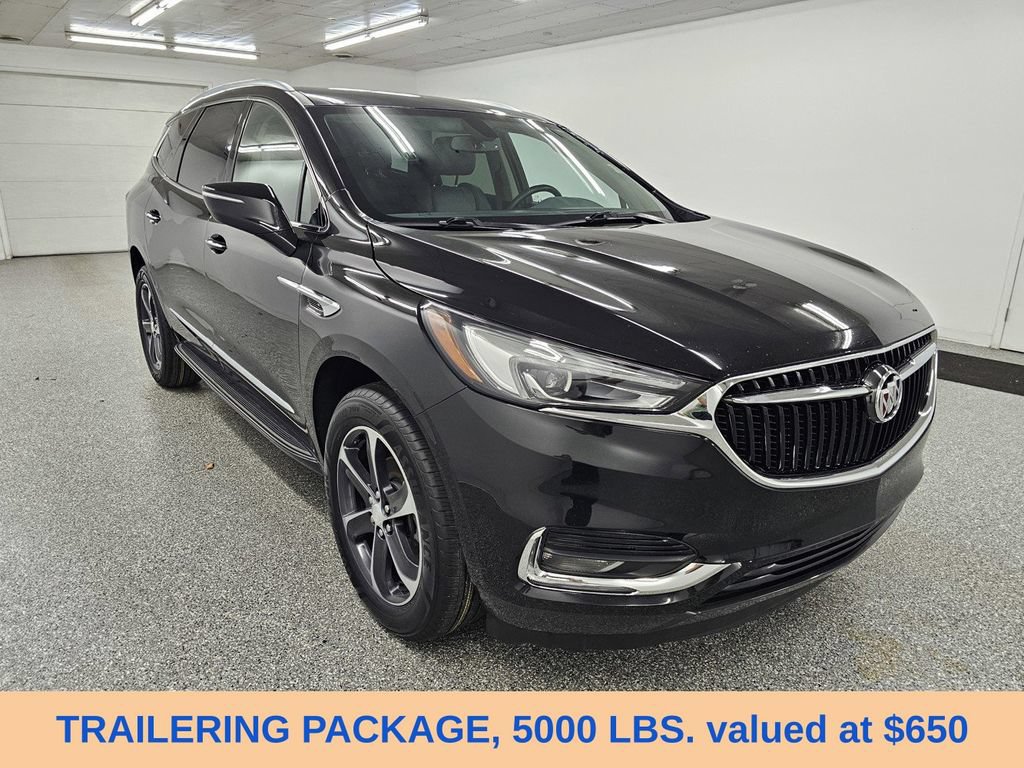 Used 2019 Buick Enclave Essence w/ LPO, Touring Package FWD image 3