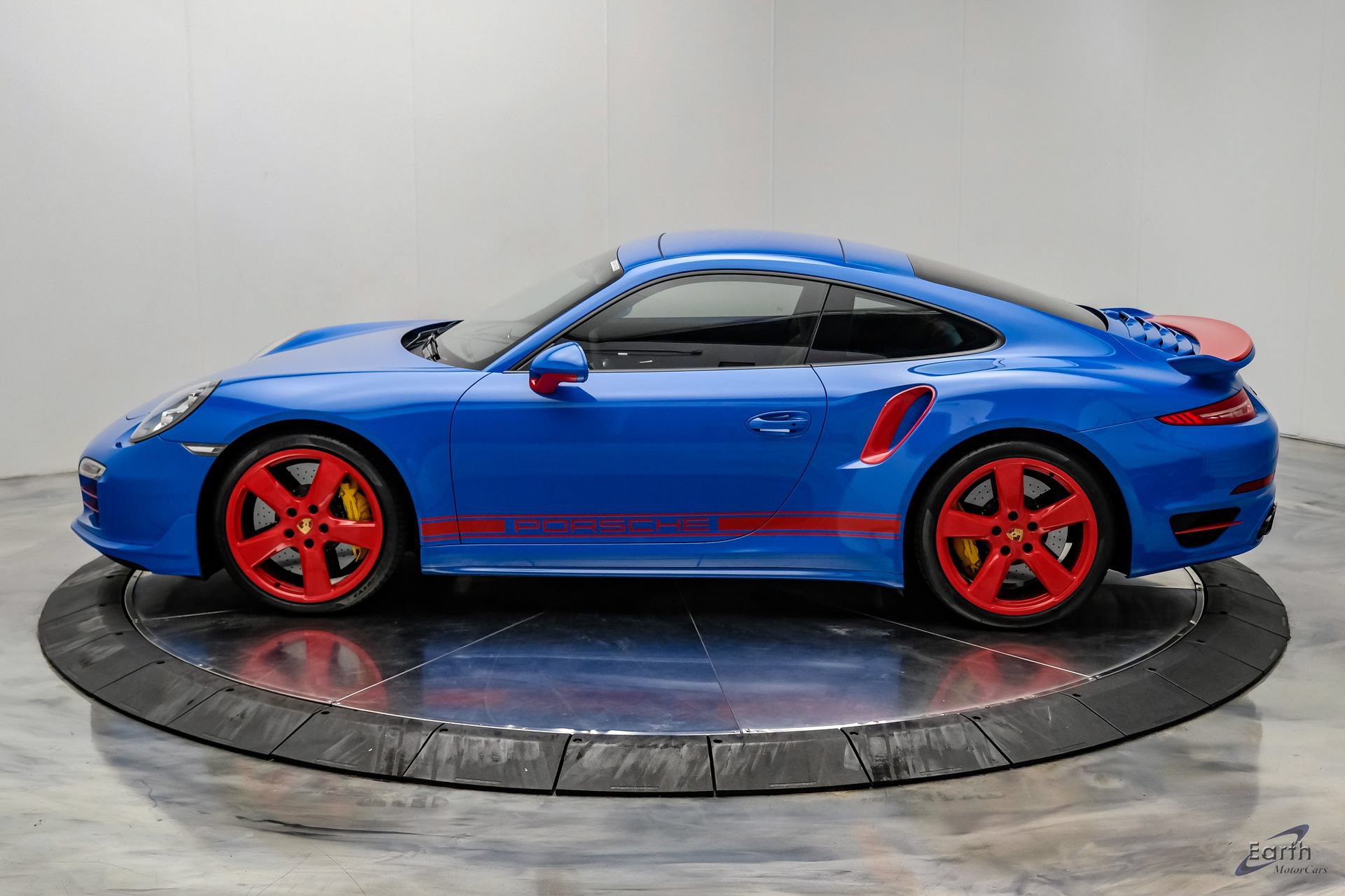 Used 2016 Porsche 911 Turbo S AWD/4WD image 9