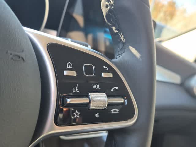 Used 2020 Mercedes-Benz GLC 300 image 23