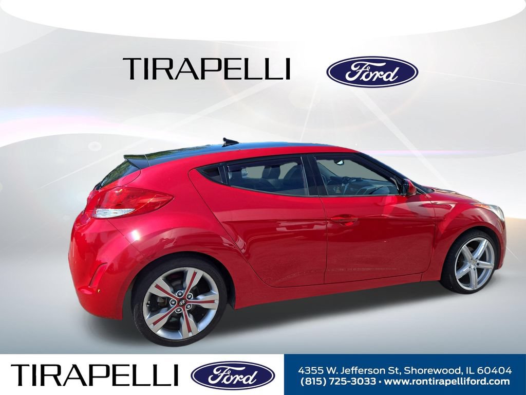 Used 2015 Hyundai Veloster w/ Option Group 03 FWD image 9