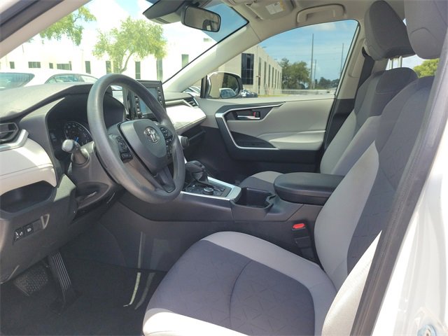 Used 2022 Toyota RAV4 XLE image 11