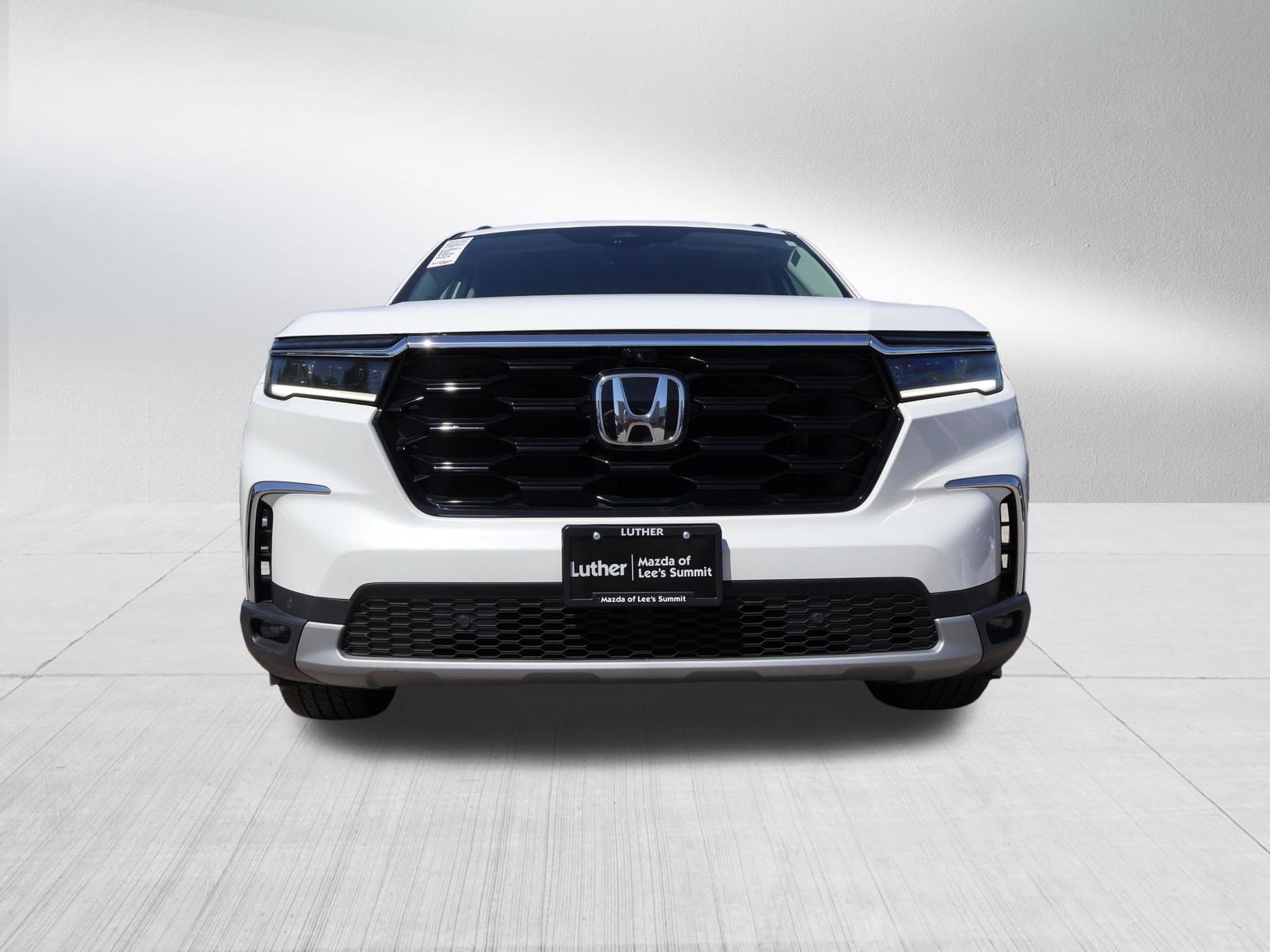 Used 2025 Honda Pilot Elite image 7