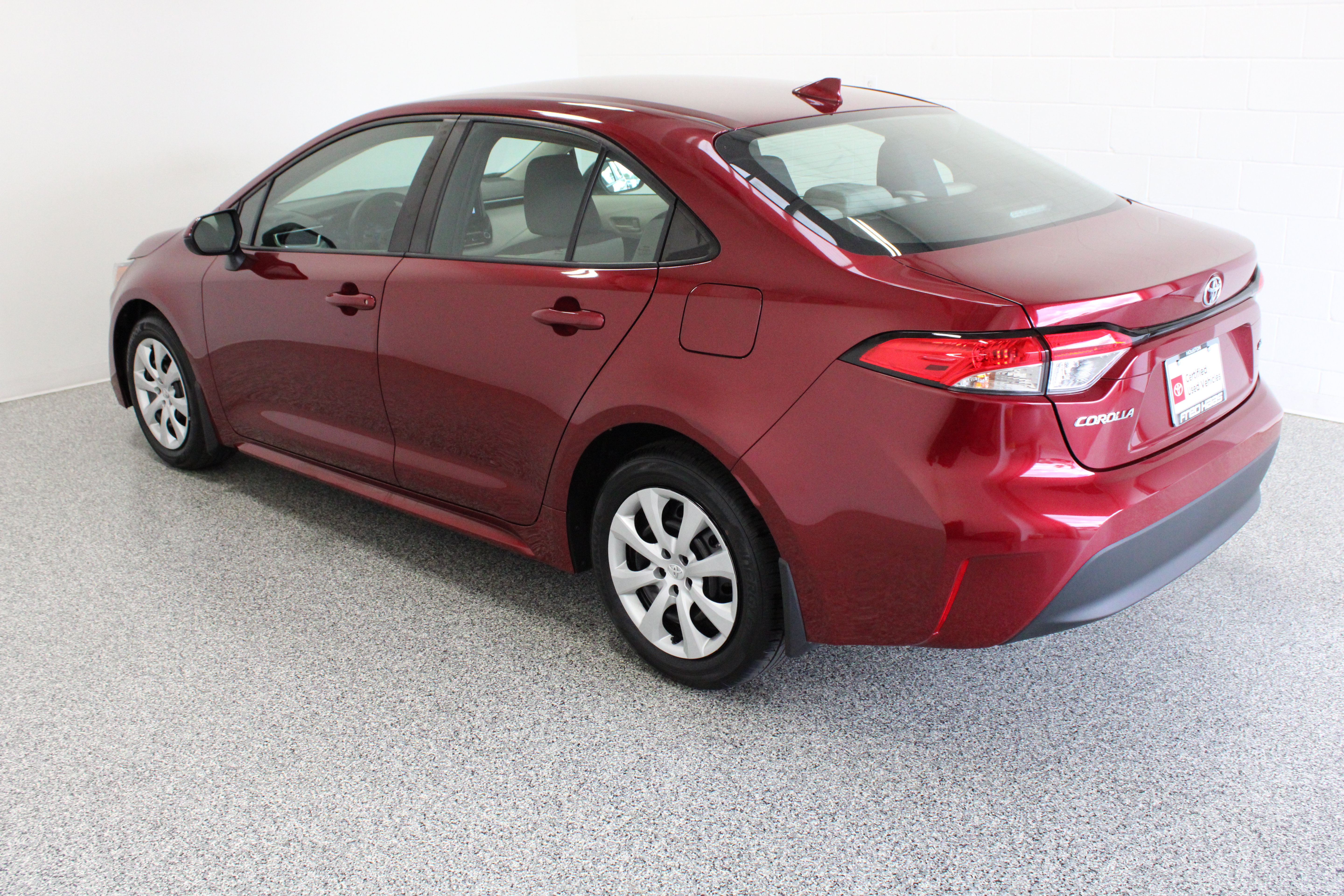 Certified 2025 Toyota Corolla LE FWD image 9