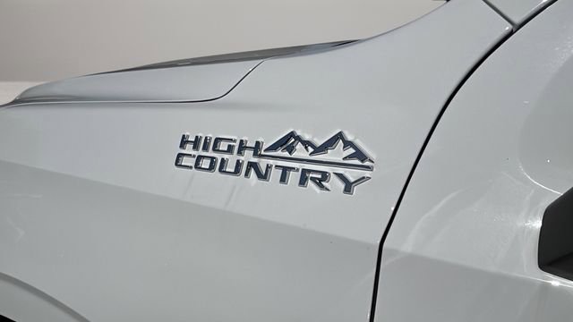 Used 2024 Chevrolet Suburban High Country w/ Max Trailering Package AWD/4WD image 40