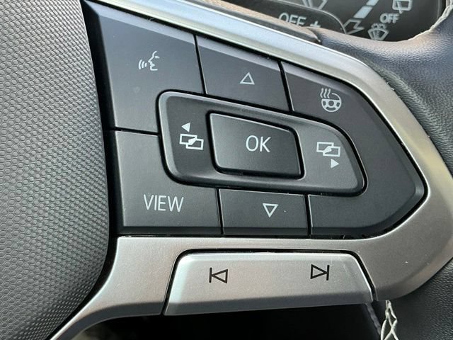 Certified 2025 Volkswagen Atlas SEL AWD/4WD image 32
