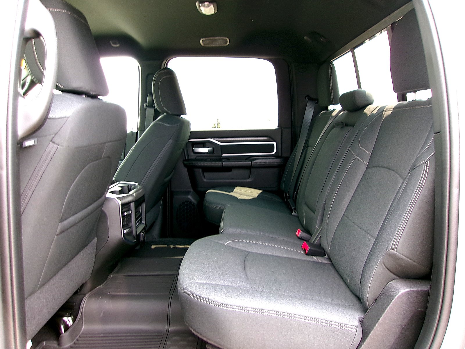 New 2026 RAM 2500 Big Horn AWD/4WD image 16