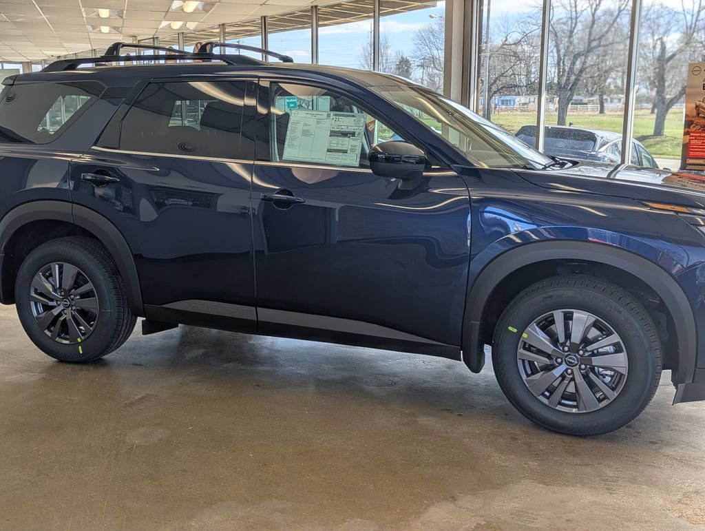 New 2026 Nissan Pathfinder SV image 10