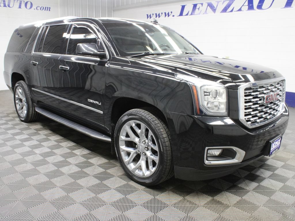 Used 2019 GMC Yukon XL Denali AWD/4WD image 3