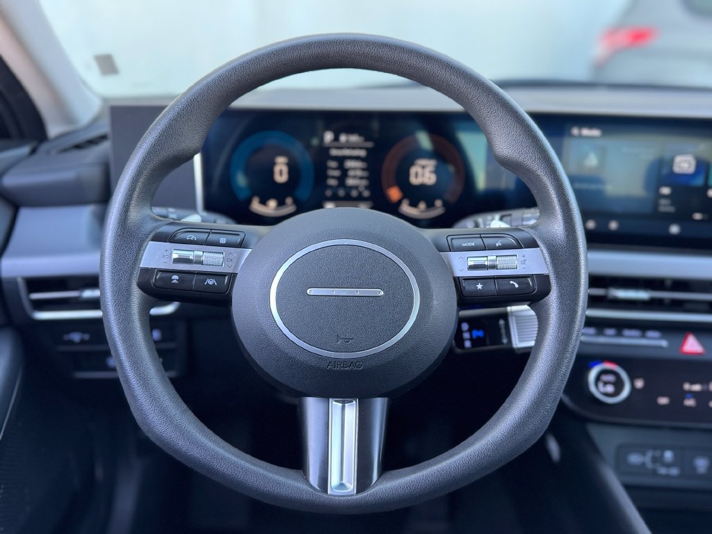 Used 2025 Hyundai Sonata SEL FWD image 16