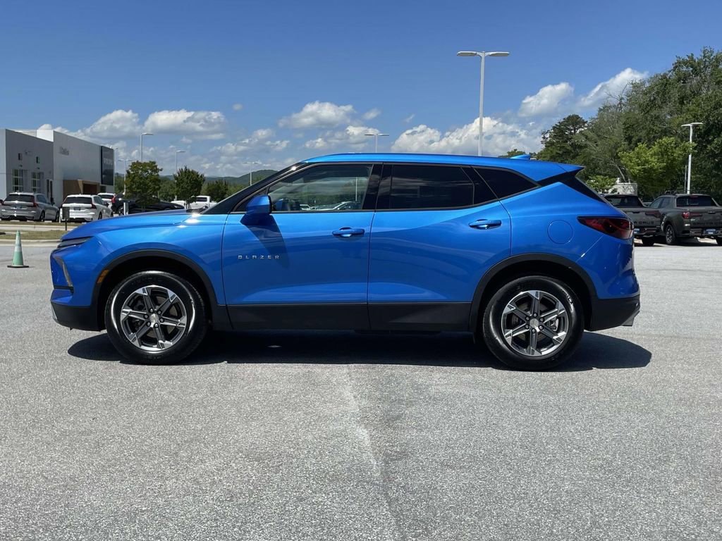 Used 2024 Chevrolet Blazer LT w/ LPO, Floor Liner Package FWD image 23