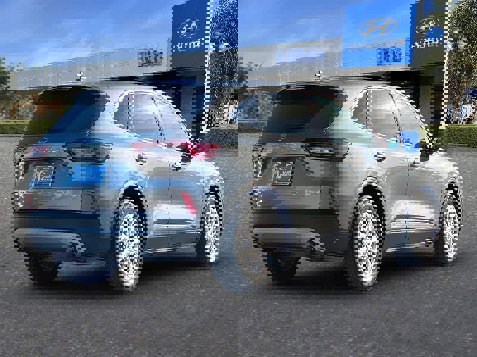 Used 2025 Ford Escape Active video 3