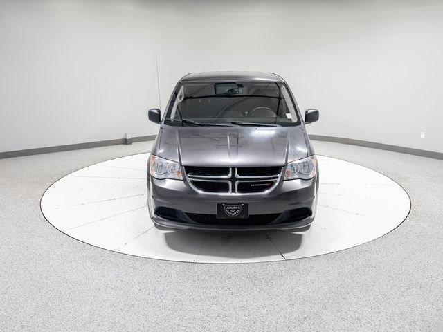 Used 2018 Dodge Grand Caravan SE w/ UConnect Hands-Free Group image 26