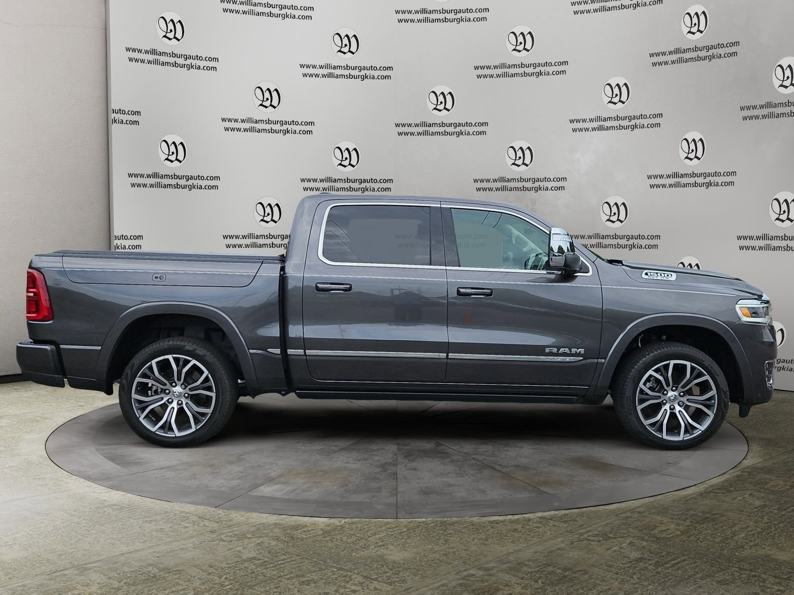 Used 2025 RAM 1500 Tungsten w/ Towing Technology Group AWD/4WD image 6