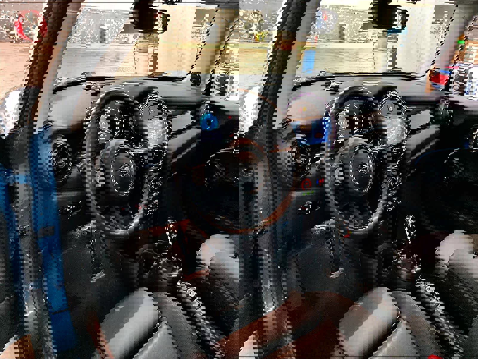 Used 2023 MINI Cooper S w/ Premium Package image 15