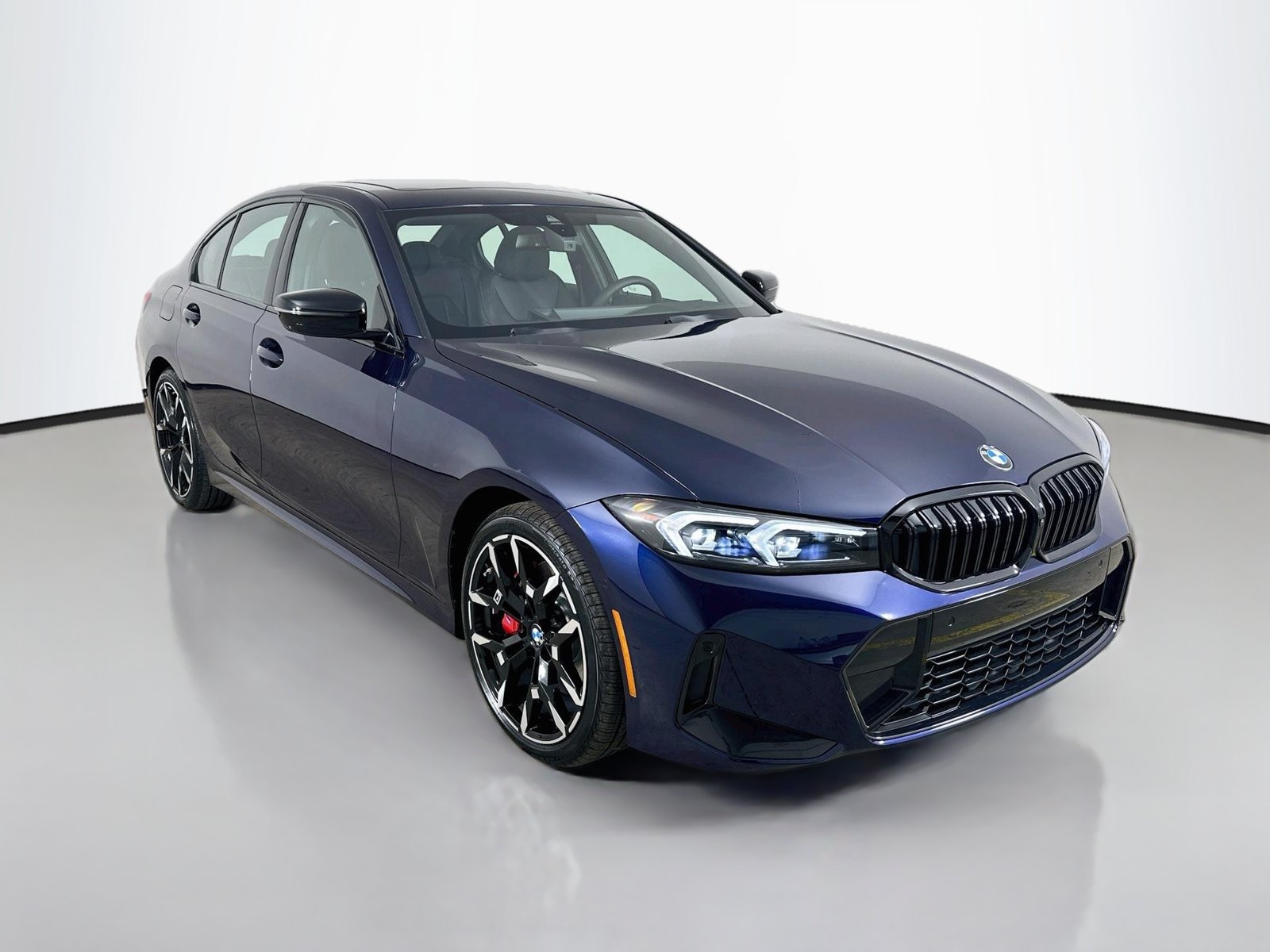 New 2026 BMW 330i xDrive Sedan w/ M Sport Package AWD/4WD image 3