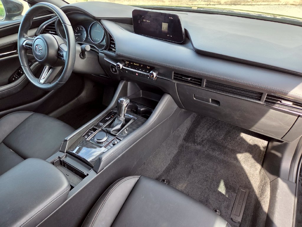 Used 2024 MAZDA MAZDA3 s FWD image 13