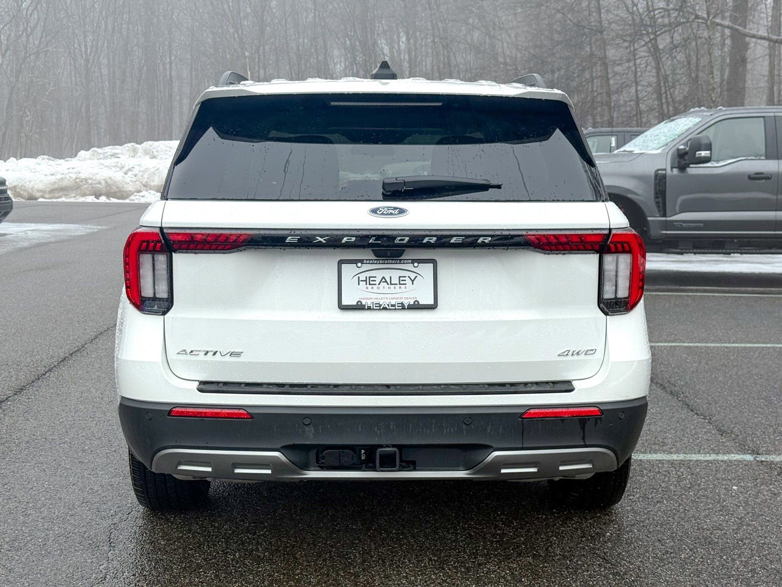 Certified 2025 Ford Explorer Active w/ Active Comfort Package image 5