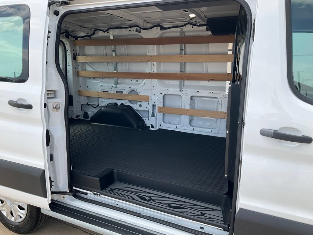 Used 2025 Ford Transit 250 Low Roof w/ Exterior Upgrade Package RWD image 21