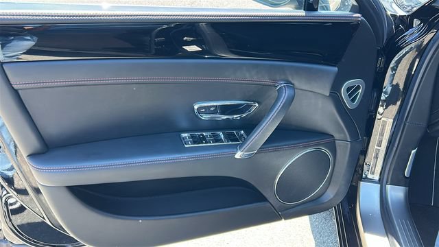 Used 2017 Bentley Flying Spur S V8 AWD/4WD image 16