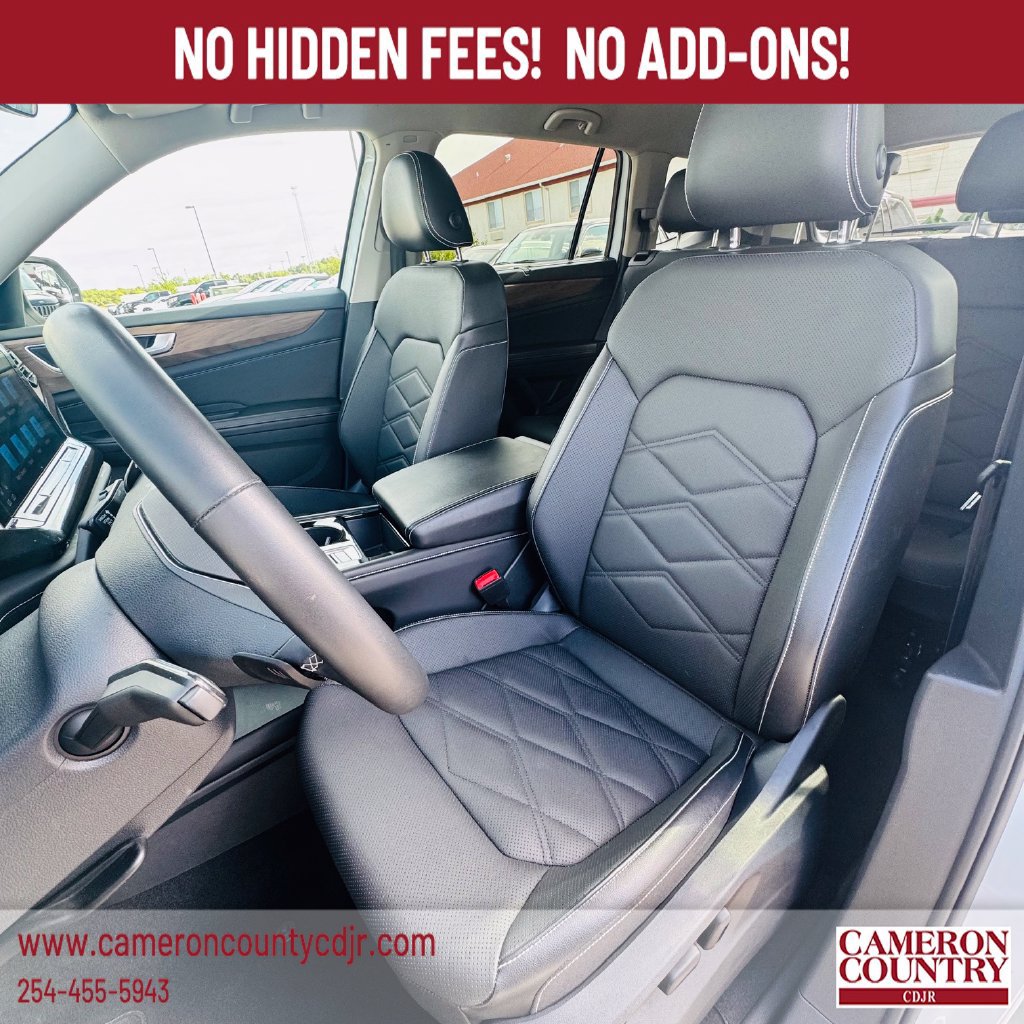 Used 2025 Volkswagen Atlas SE FWD image 17