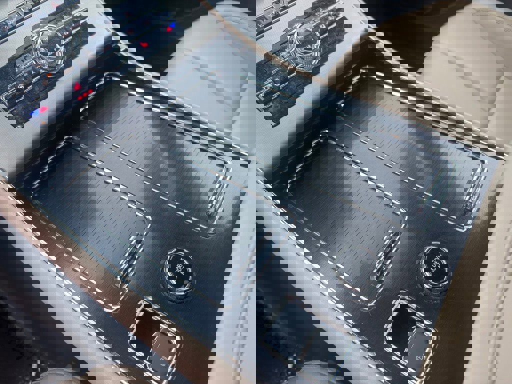 Used 2023 Lincoln Aviator AWD w/ Premium Package image 28