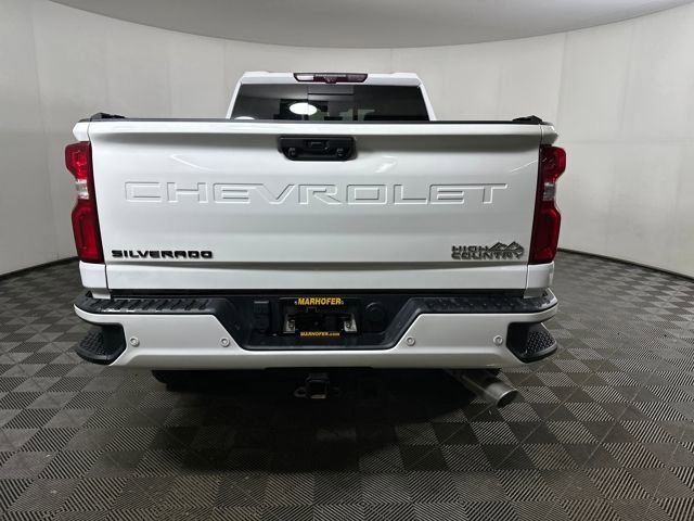 Used 2020 Chevrolet Silverado 3500 High Country w/ LPO, Dark Essentials Package image 4