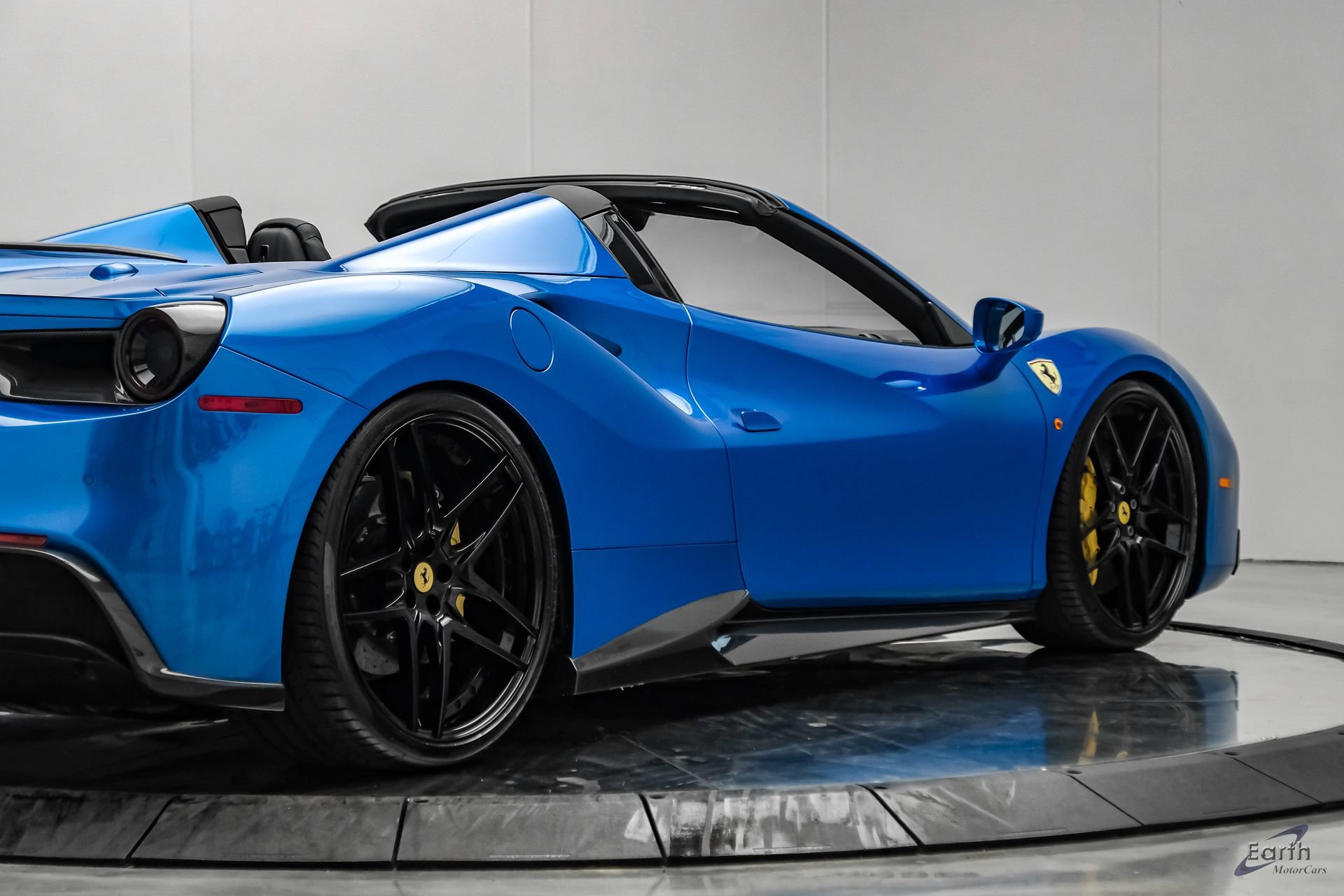 Used 2017 Ferrari 488 Spider RWD image 26