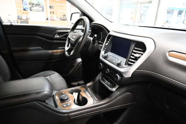Used 2021 GMC Acadia SLE w/ Driver Convenience Package FWD image 14