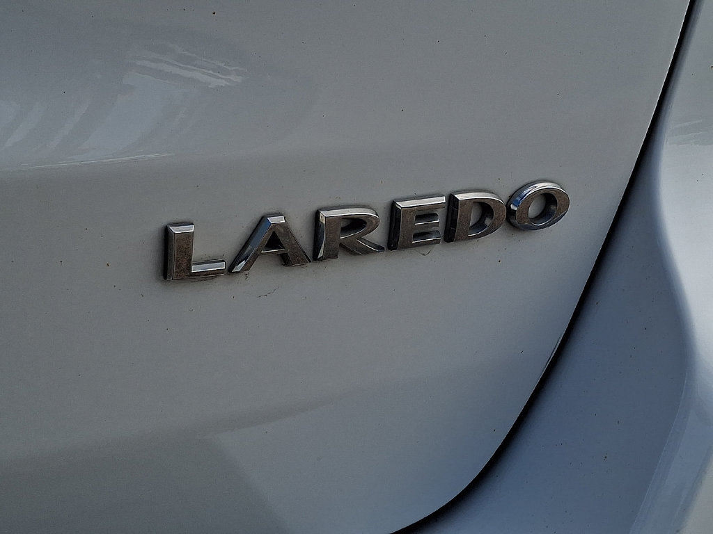 Used 2021 Jeep Grand Cherokee Laredo AWD/4WD image 30