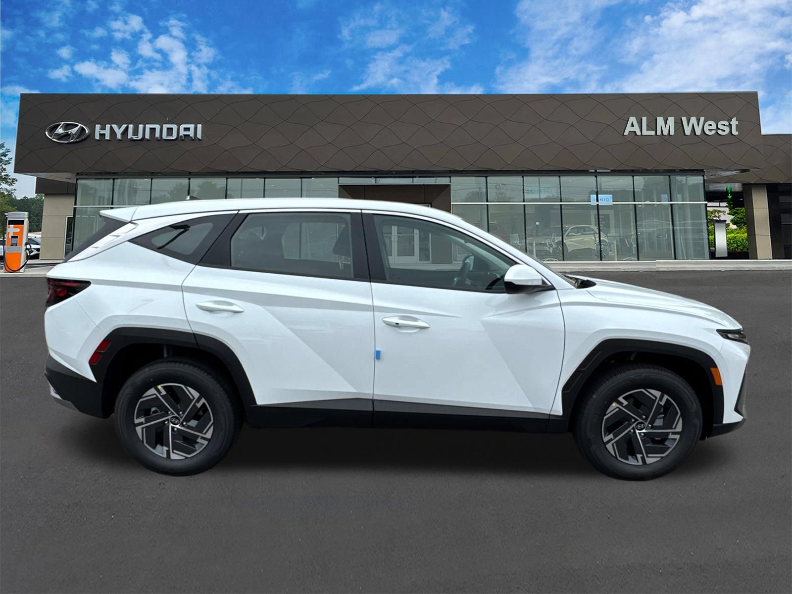 New 2026 Hyundai Tucson Blue SE AWD/4WD image 5