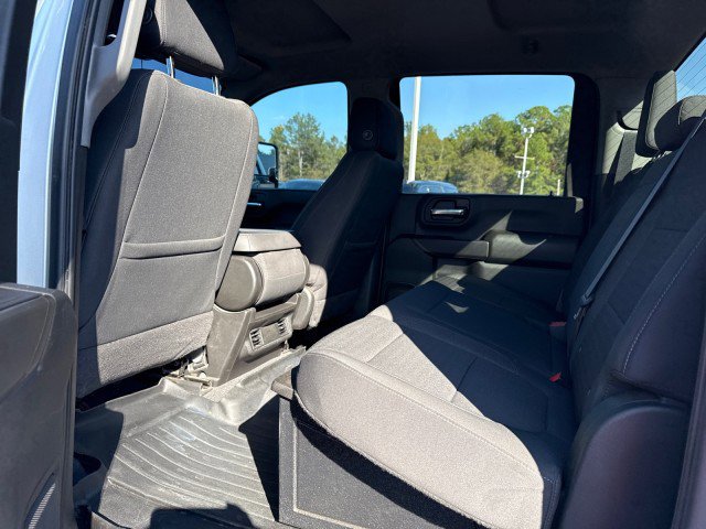 Used 2022 Chevrolet Silverado 2500 Custom w/ Custom Value Package image 15