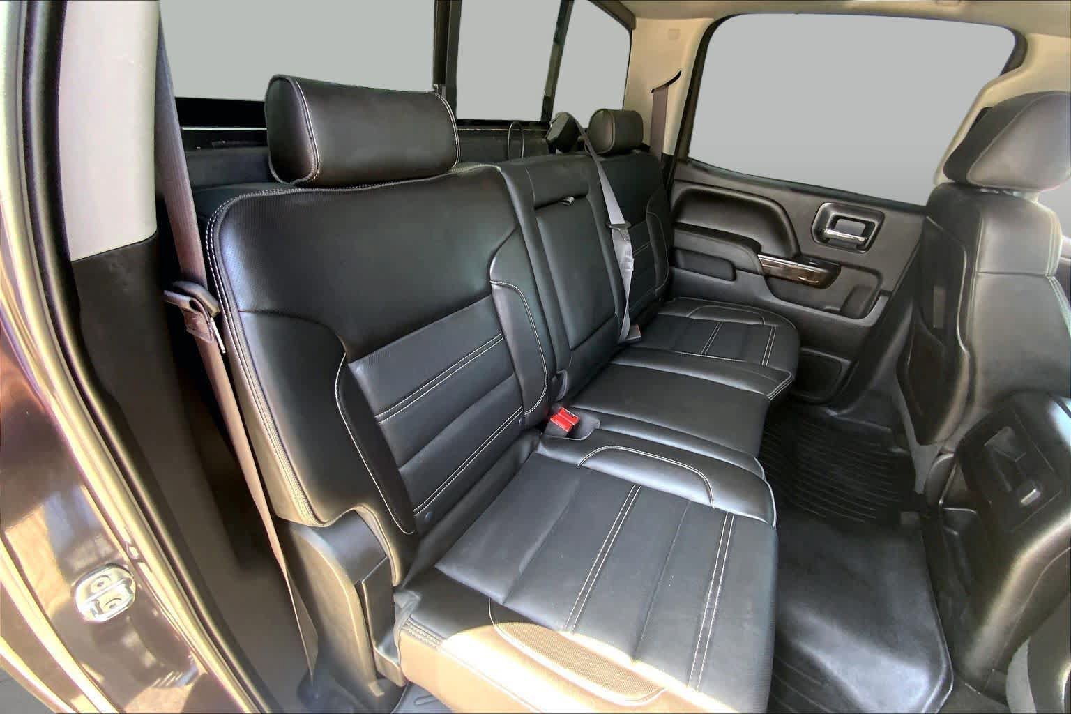 Used 2015 GMC Sierra 2500 Denali w/ Duramax Plus Package AWD/4WD image 20