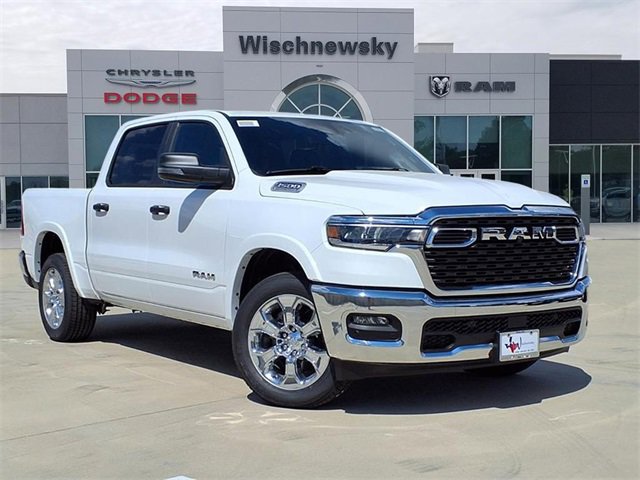 New 2026 RAM 1500 4x4 Crew Cab