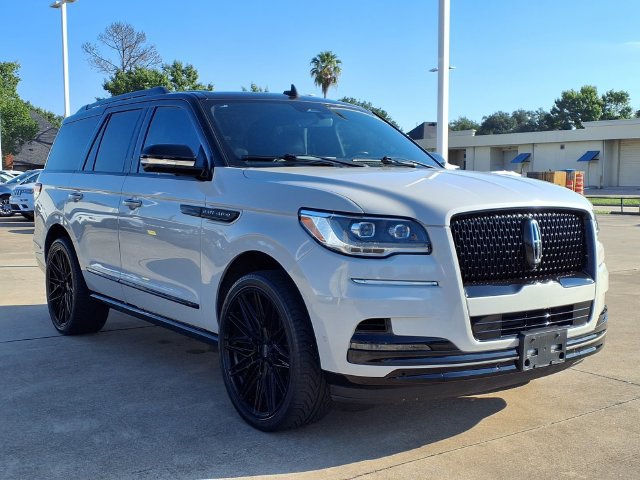 Certified 2023 Lincoln Navigator Reserve RWD image 20