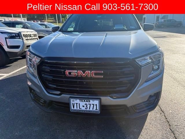 Used 2024 GMC Terrain SLT w/ Tech Package FWD image 7