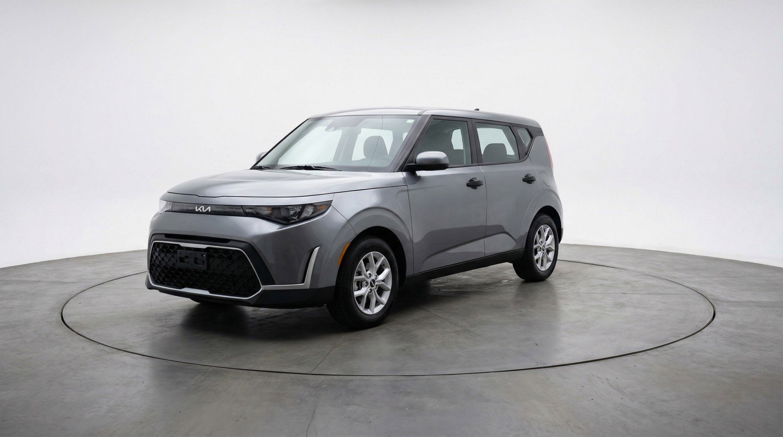 Used 2025 Kia Soul LX w/ LX Technology Package FWD image 3