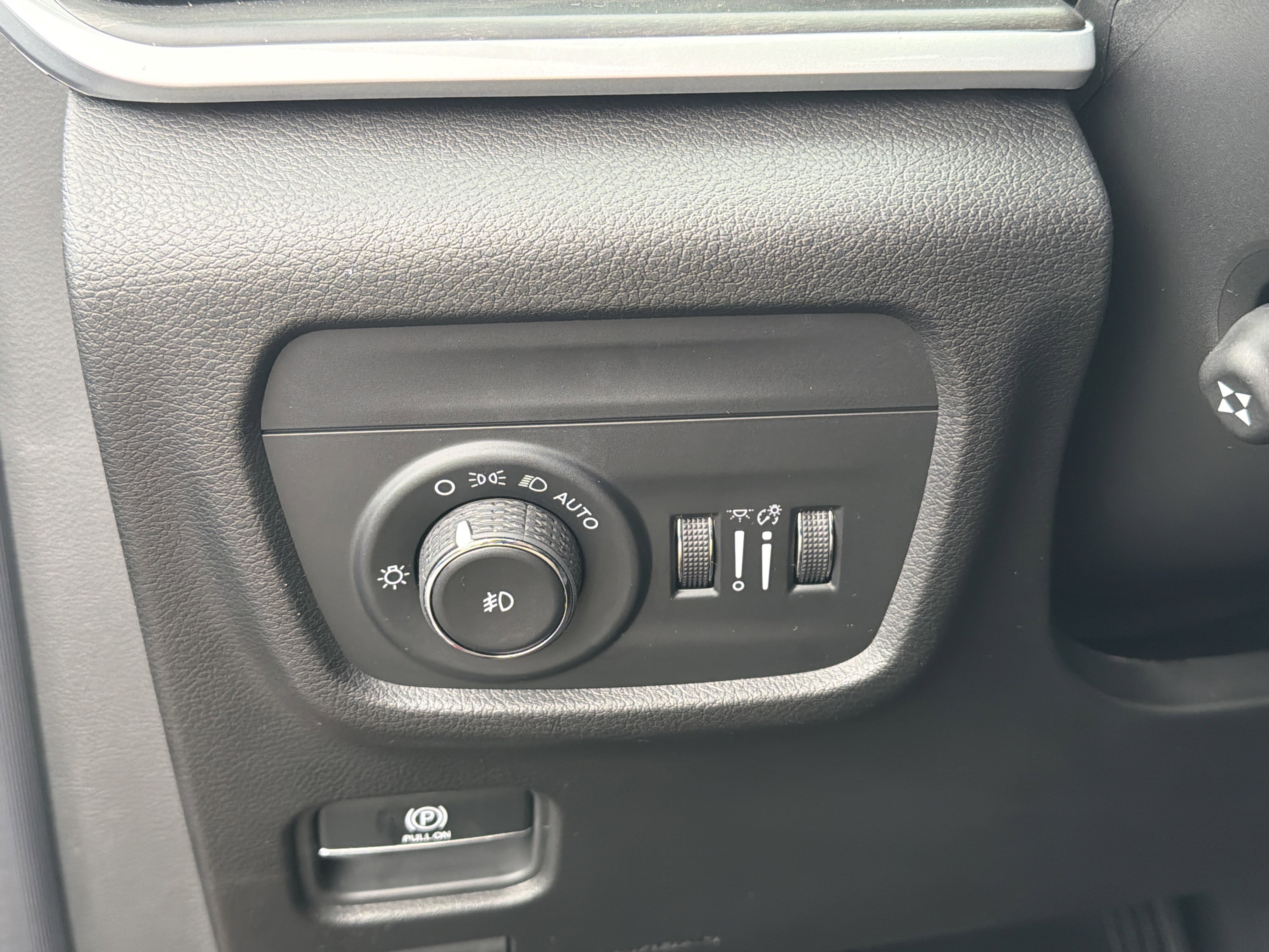 New 2026 Jeep Grand Cherokee Limited Reserve image 17