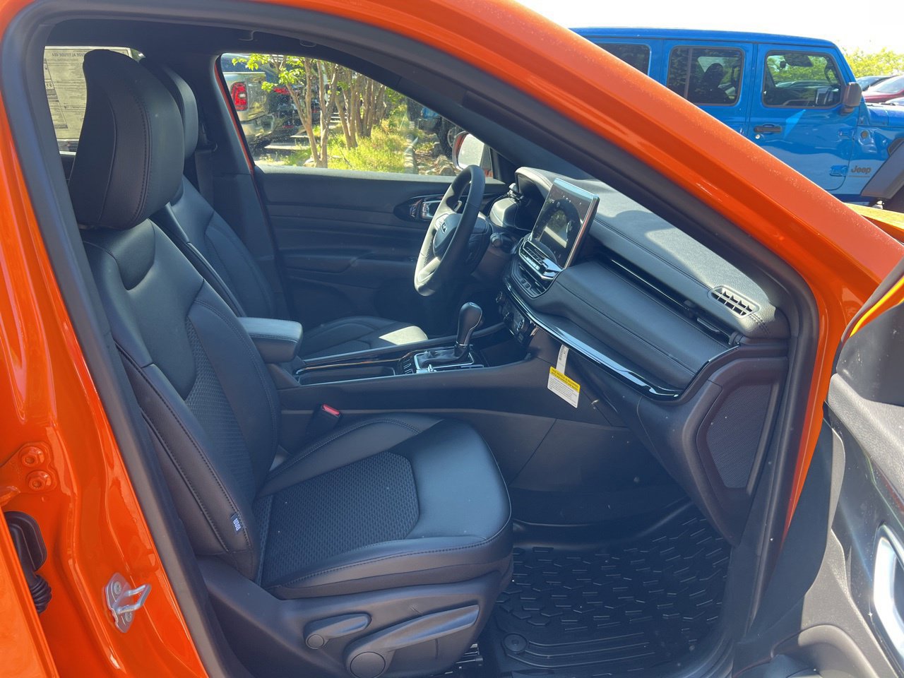 New 2026 Jeep Compass Latitude AWD/4WD image 22