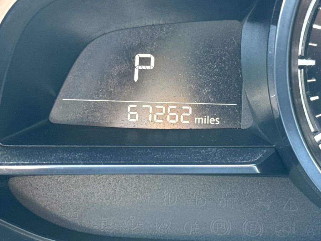 Used 2018 MAZDA MAZDA3 Grand Touring image 10