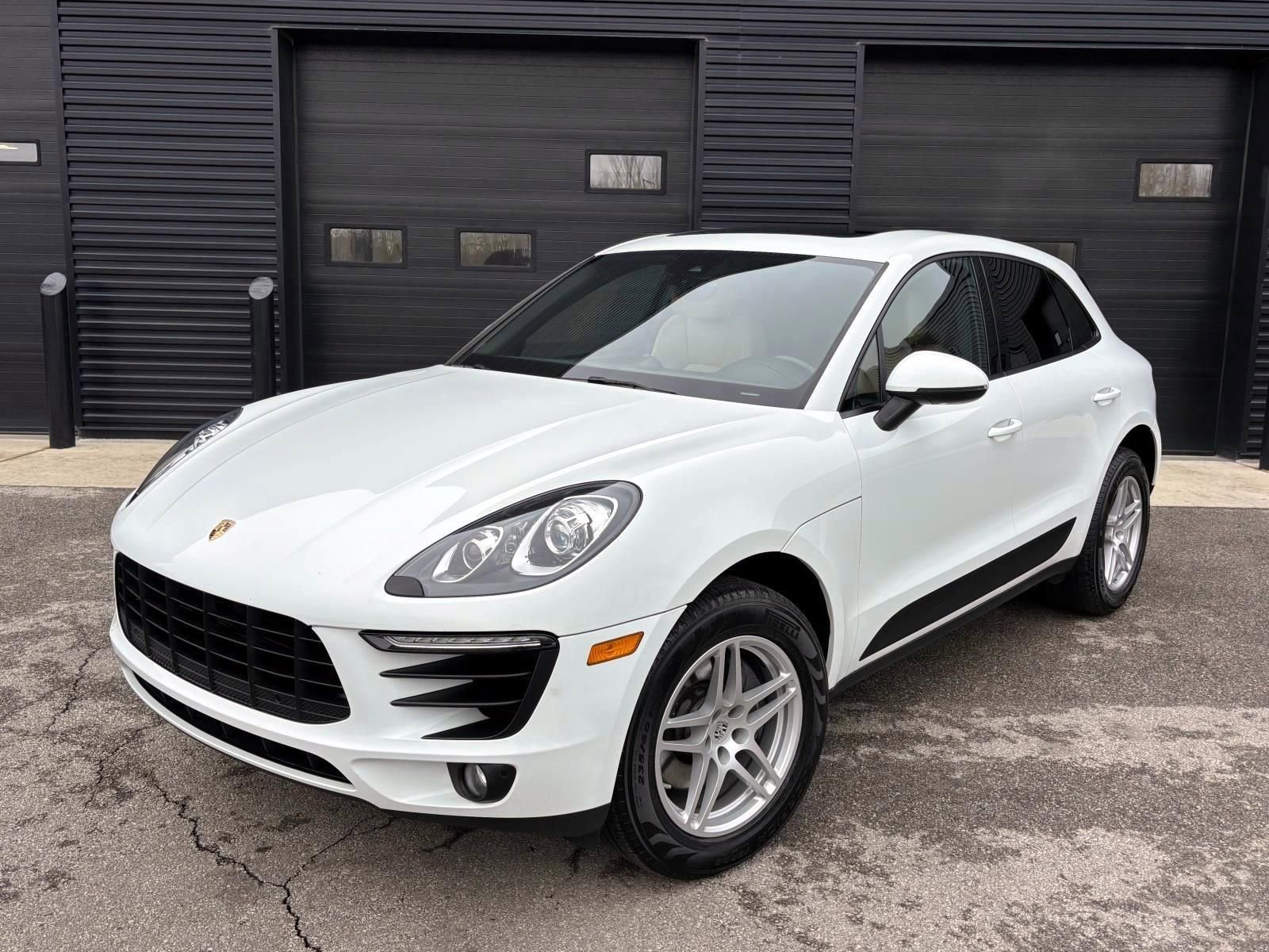 Used 2017 Porsche Macan image 1